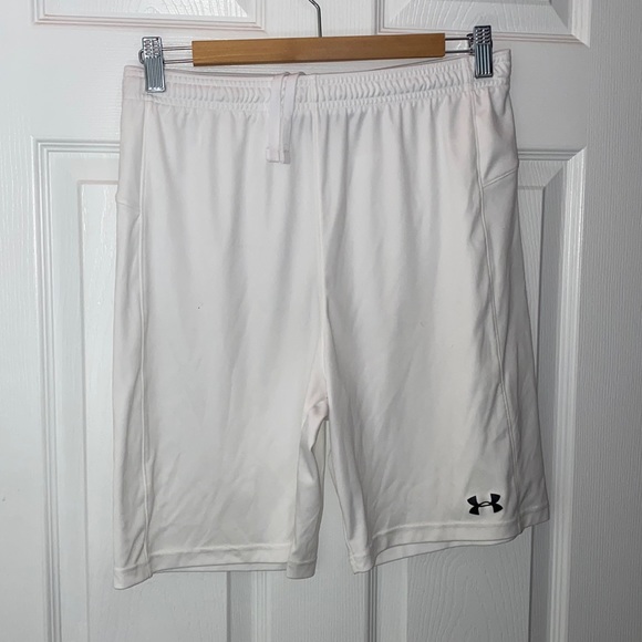 White under armour training shorts - Picture 1 of 4